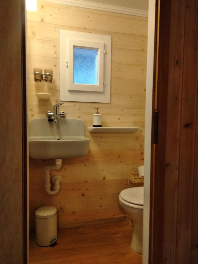 Petit Chalet Rustique Et Bucolique Bovernier Bagian luar foto