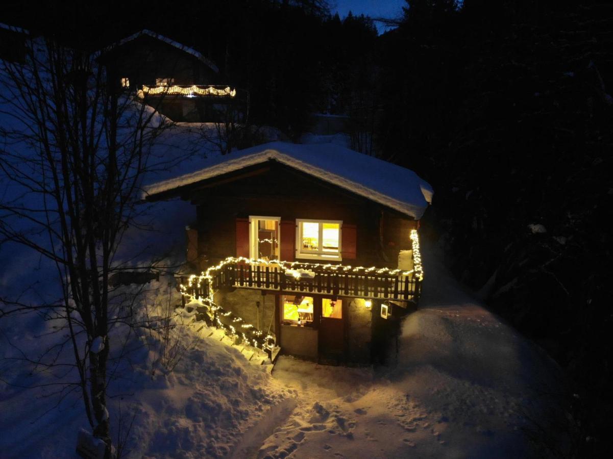 Petit Chalet Rustique Et Bucolique Bovernier Bagian luar foto