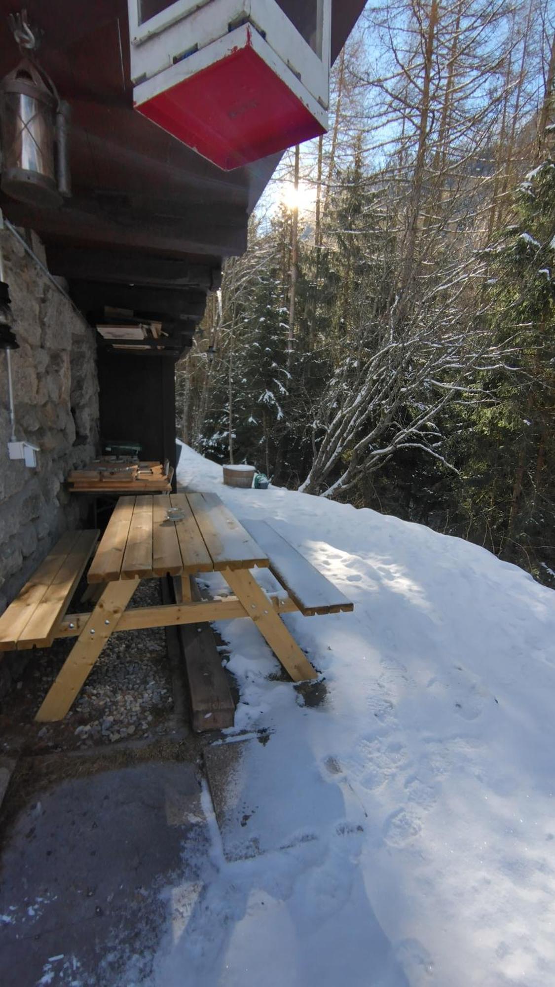 Petit Chalet Rustique Et Bucolique Bovernier Bagian luar foto